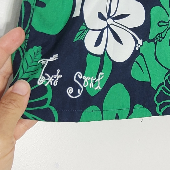 TXT Women Green White & Black Hibiscus Floral Soft A-Line Mini Skirt Size 9 - Picture 4 of 11